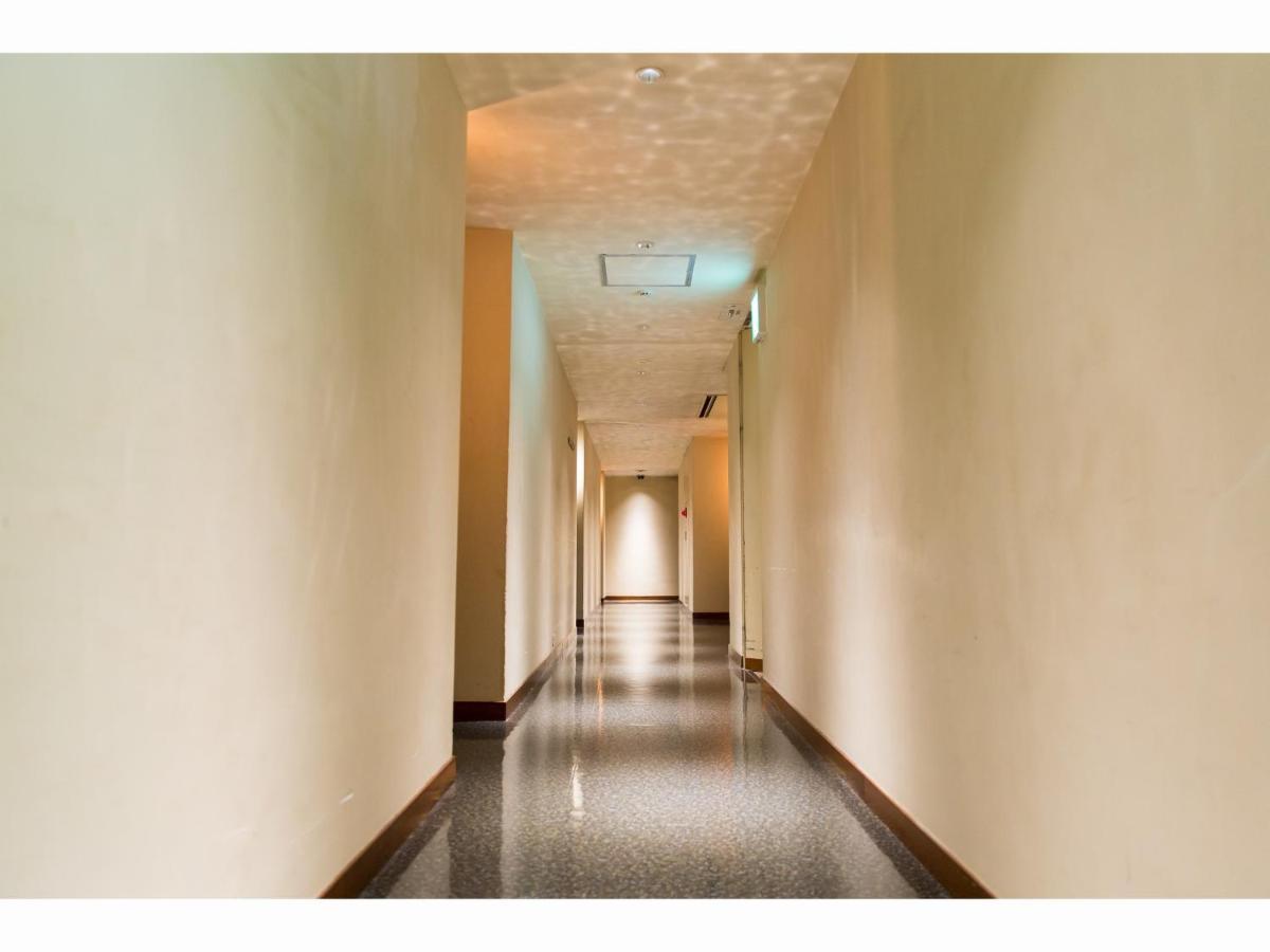 Ceeds (Adults Only) Hotel Осака Екстериор снимка